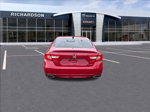 Used 2018 Honda Accord Sport image 4