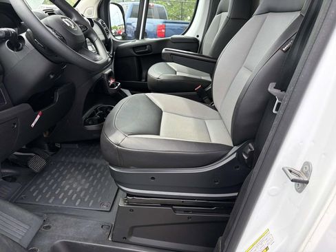 Used 2025 RAM ProMaster 3500 w/ Convenience Group FWD image 15