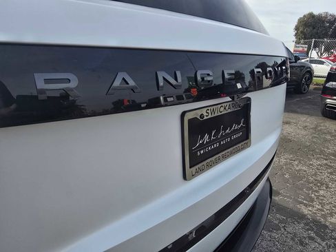 New 2025 Land Rover Range Rover Autobiography image 16