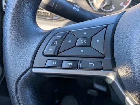 Certified 2025 Nissan Sentra SV FWD image 14