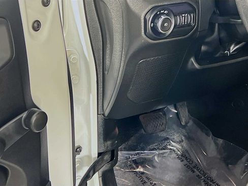 Used 2022 Jeep Wrangler Unlimited Sport AWD/4WD image 18