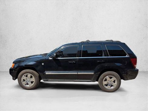 Used 2007 Jeep Grand Cherokee Limited w/ Trailer Tow Group IV AWD/4WD image 8