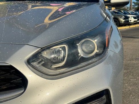 Used 2021 Kia Forte LXS image 9