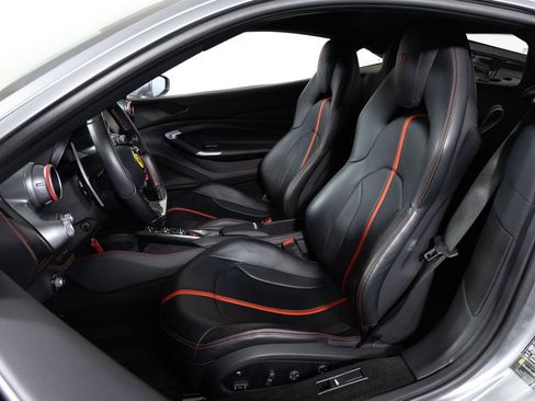 Used 2021 Ferrari F8 Tributo image 5