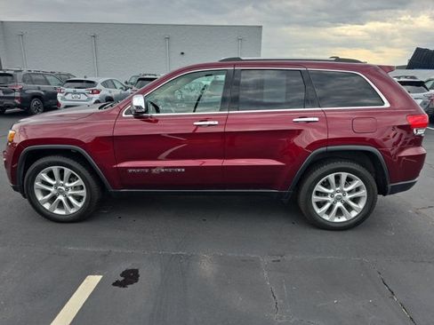 Used 2017 Jeep Grand Cherokee Limited AWD/4WD image 7