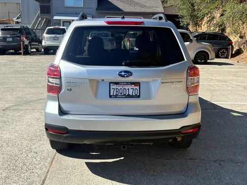 Used 2014 Subaru Forester 2.5i Premium w/ All-Weather Package AWD/4WD image 6