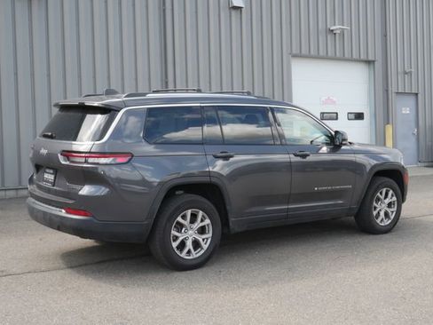 Used 2023 Jeep Grand Cherokee L Limited AWD/4WD image 12