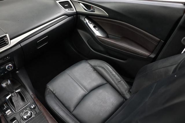 Used 2017 MAZDA MAZDA3 Touring FWD image 25