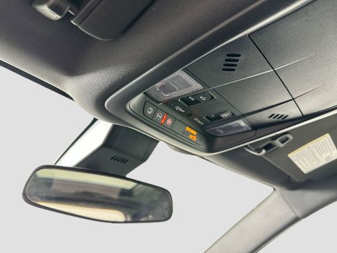 Used 2022 Chevrolet Equinox RS w/ RS Leather Package image 21