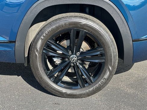 Used 2023 Volkswagen Atlas Cross Sport SEL R-Line image 9