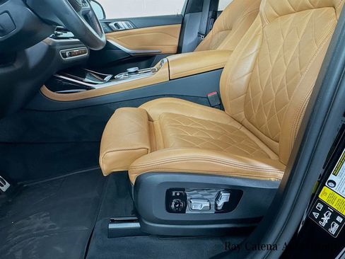 Used 2024 BMW X7 xDrive40i w/ M Sport Package AWD/4WD image 20