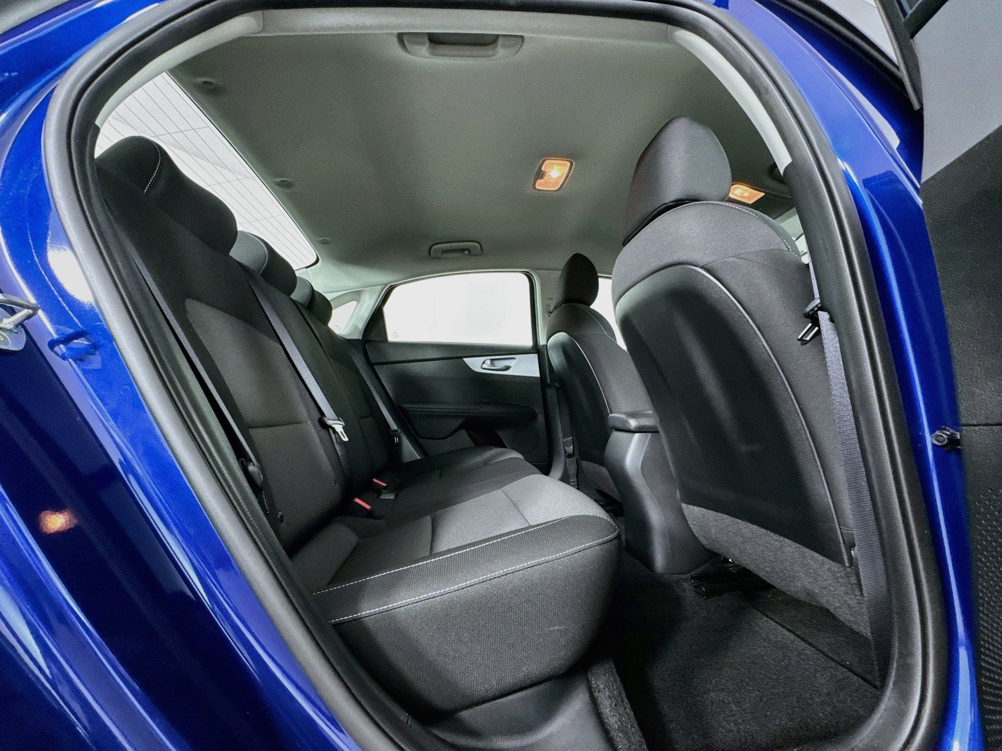 Used 2023 Kia Forte LXS FWD image 25