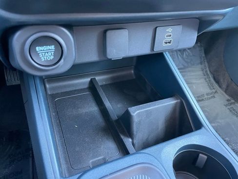 New 2026 Ford Maverick XLT w/ XLT Luxury Package image 12