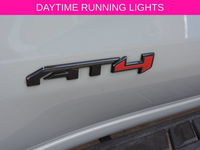 Used 2024 GMC Sierra 1500 AT4 w/ Technology Package AWD/4WD image 14