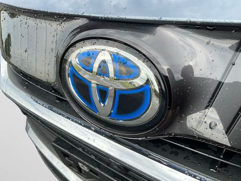 Used 2022 Toyota Venza Limited w/ Advanced Technology Package AWD/4WD image 16