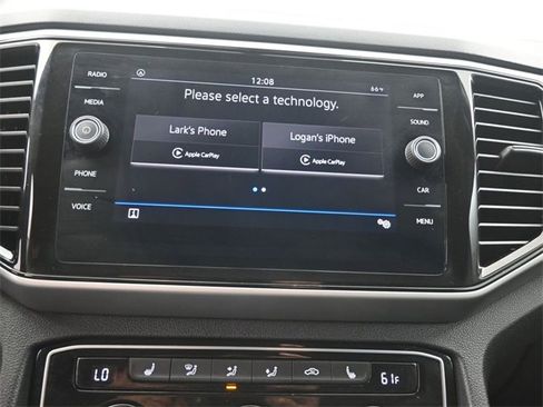 Used 2023 Volkswagen Atlas SE image 3