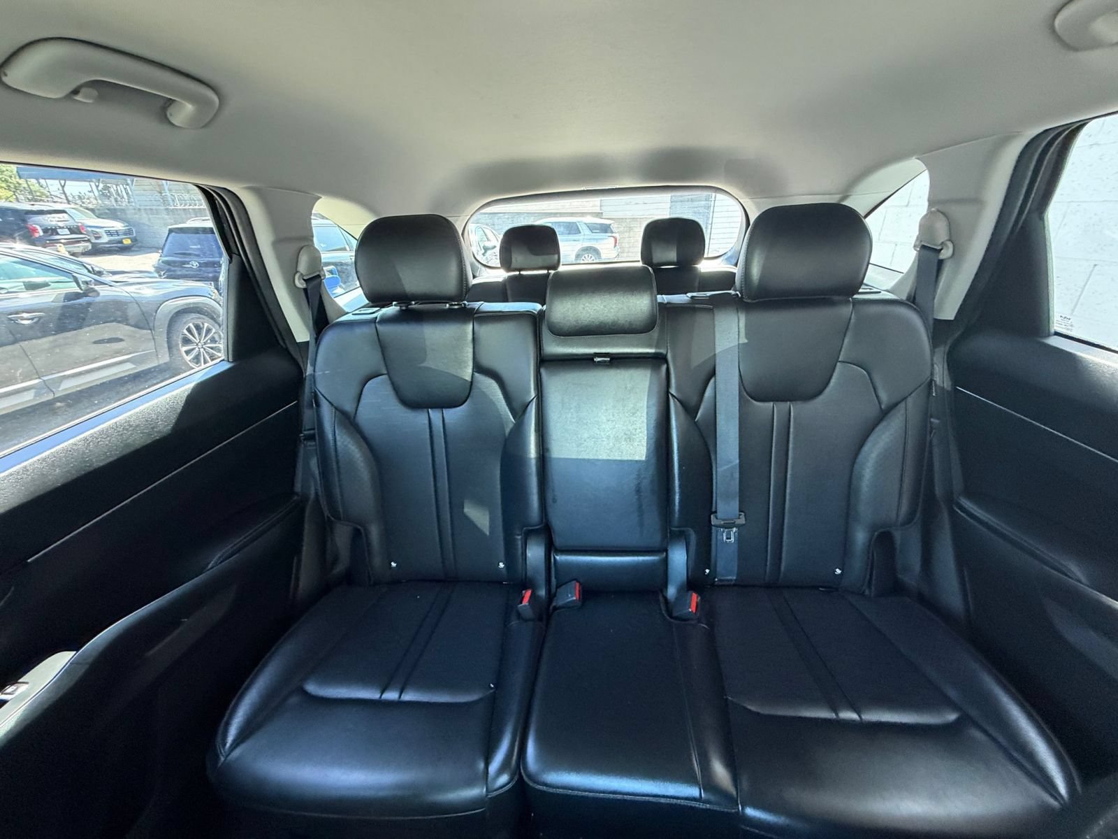 Used 2024 Kia Sorento S FWD image 40
