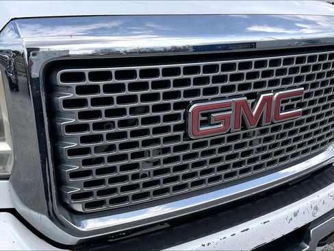 Used 2016 GMC Sierra 3500 Denali w/ Duramax Plus Package image 26