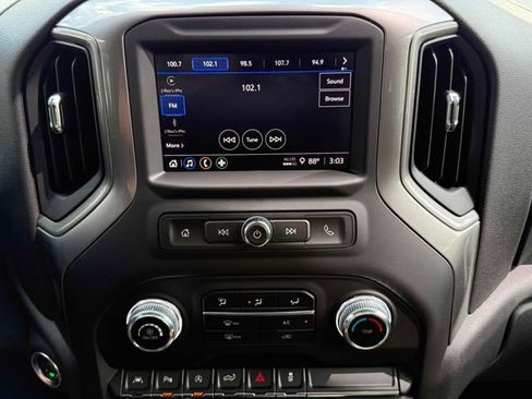 Certified 2025 GMC Sierra 1500 Pro w/ Pro Value Package image 7