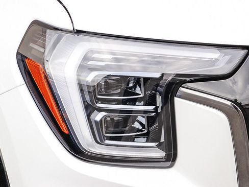 Used 2026 GMC Terrain AT4 AWD/4WD image 4