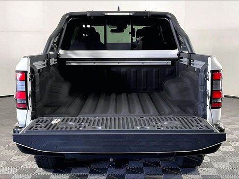 Certified 2024 Nissan Frontier SV w/ Hardbody Edition image 38