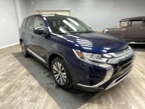 Used 2020 Mitsubishi Outlander ES FWD image 3