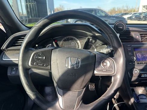 Used 2017 Honda Civic Sport image 5