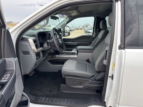Used 2024 Ford F350 XLT w/ 360-Degree Camera Package image 19