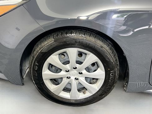 Used 2025 Toyota Corolla LE image 13