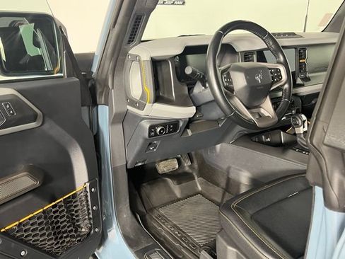 Used 2023 Ford Bronco Badlands w/ Sasquatch Package AWD/4WD image 22