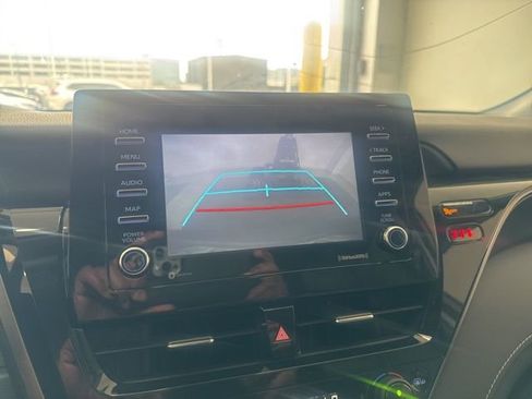 Used 2022 Toyota Camry SE FWD image 24