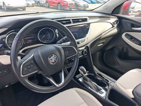 Used 2021 Buick Encore GX Preferred w/ Cold Weather Comfort Package FWD image 4