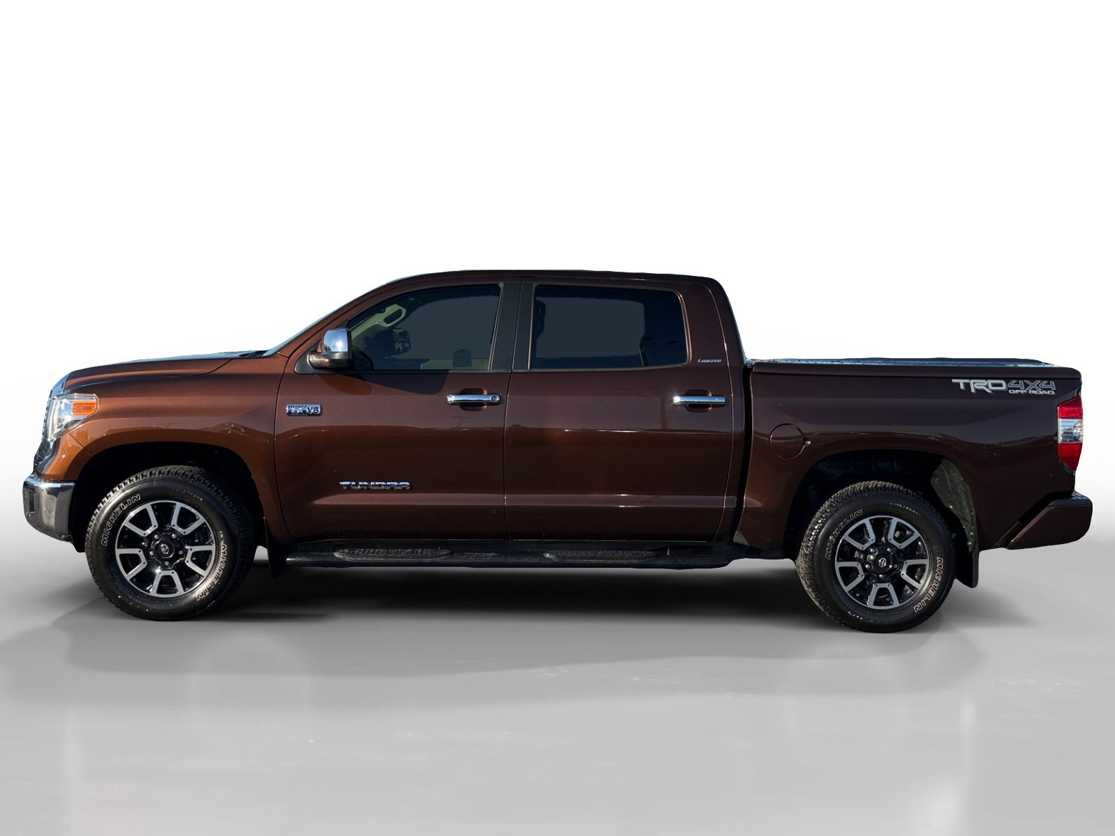 Used 2017 Toyota Tundra Limited w/ Limited Premium Package AWD/4WD image 2