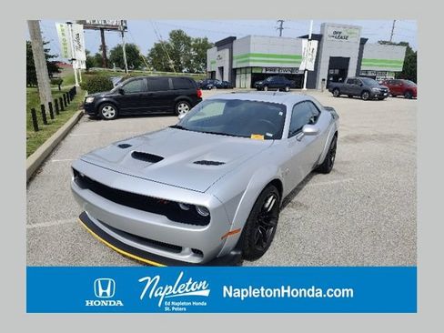 Used 2023 Dodge Challenger R/T Scat Pack RWD image 1