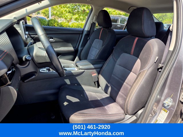 Used 2025 Nissan Sentra SR FWD image 7