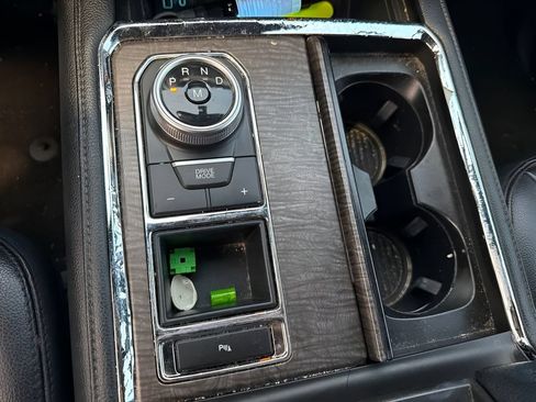 Used 2021 Ford Expedition Max Limited RWD image 9