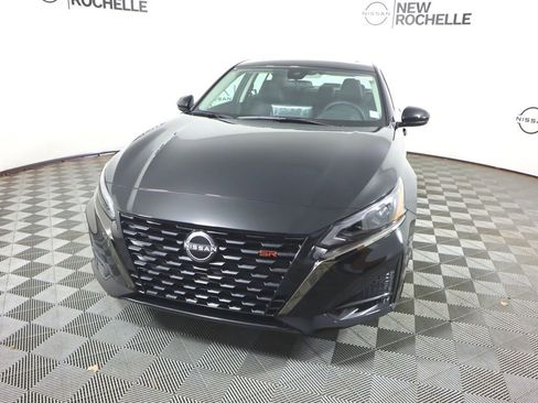 New 2025 Nissan Altima 2.5 SR w/ SR Premium Package image 2