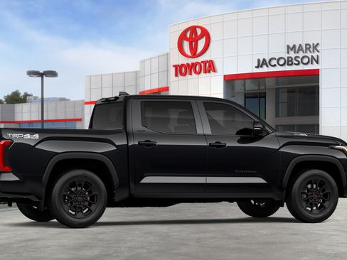 New 2026 Toyota Tundra Limited AWD/4WD image 11