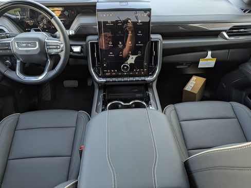 New 2026 GMC Yukon Elevation w/ Elevation Premium Package AWD/4WD image 11