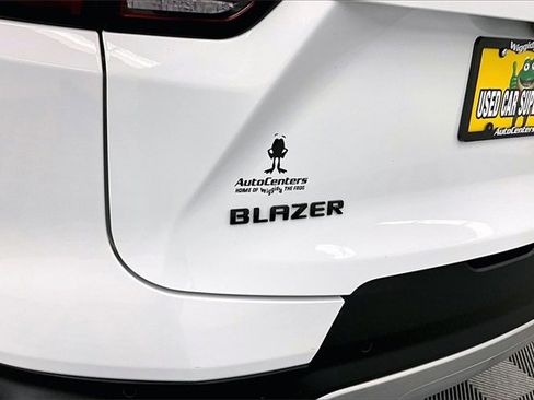 Used 2024 Chevrolet Blazer LT w/ Convenience Package image 8