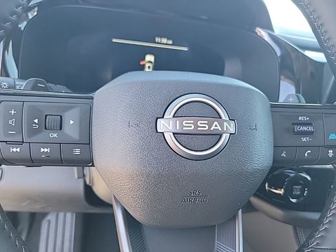 New 2026 Nissan Pathfinder Platinum image 23