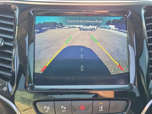 Used 2021 Jeep Cherokee Limited w/ Elite Package FWD image 15