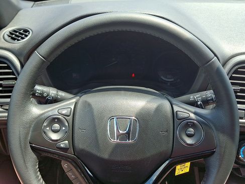 Used 2020 Honda HR-V Sport image 19