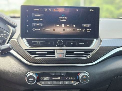 New 2025 Nissan Altima 2.5 SR w/ SR Premium Package image 18