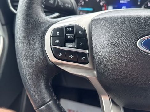 Certified 2023 Ford Explorer XLT w/ Equipment Group 202A image 19