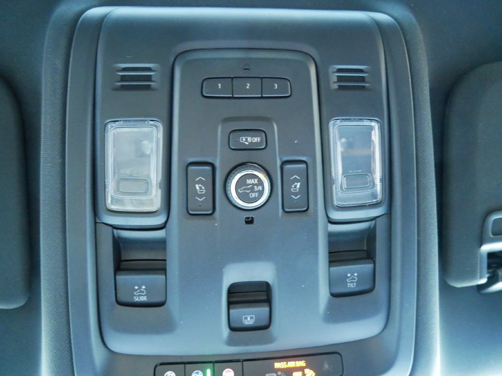 Used 2024 GMC Yukon XL AT4 w/ Max Trailering Package AWD/4WD image 26