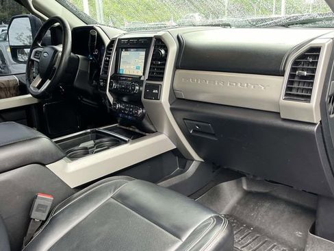 Used 2019 Ford F250 Lariat w/ Lariat Ultimate Package AWD/4WD image 22