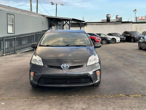 Used 2013 Toyota Prius Two w/ Preferred Accessory Pkg FWD image 5