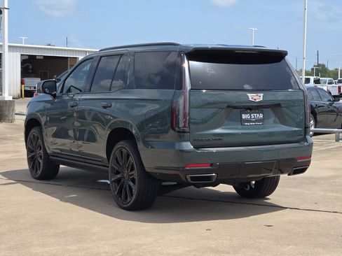 Used 2026 Cadillac Escalade Luxury w/ Touring Package AWD/4WD image 7