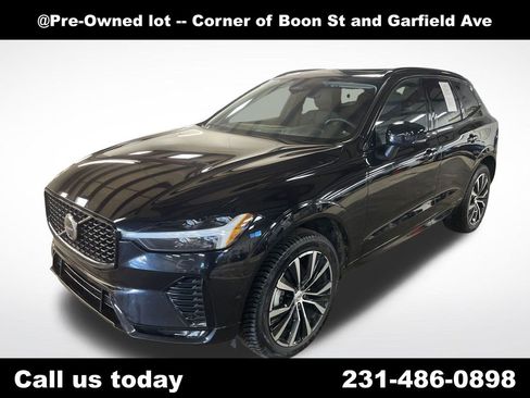 Used 2023 Volvo XC60 B5 Plus w/ Climate Package AWD/4WD image 8